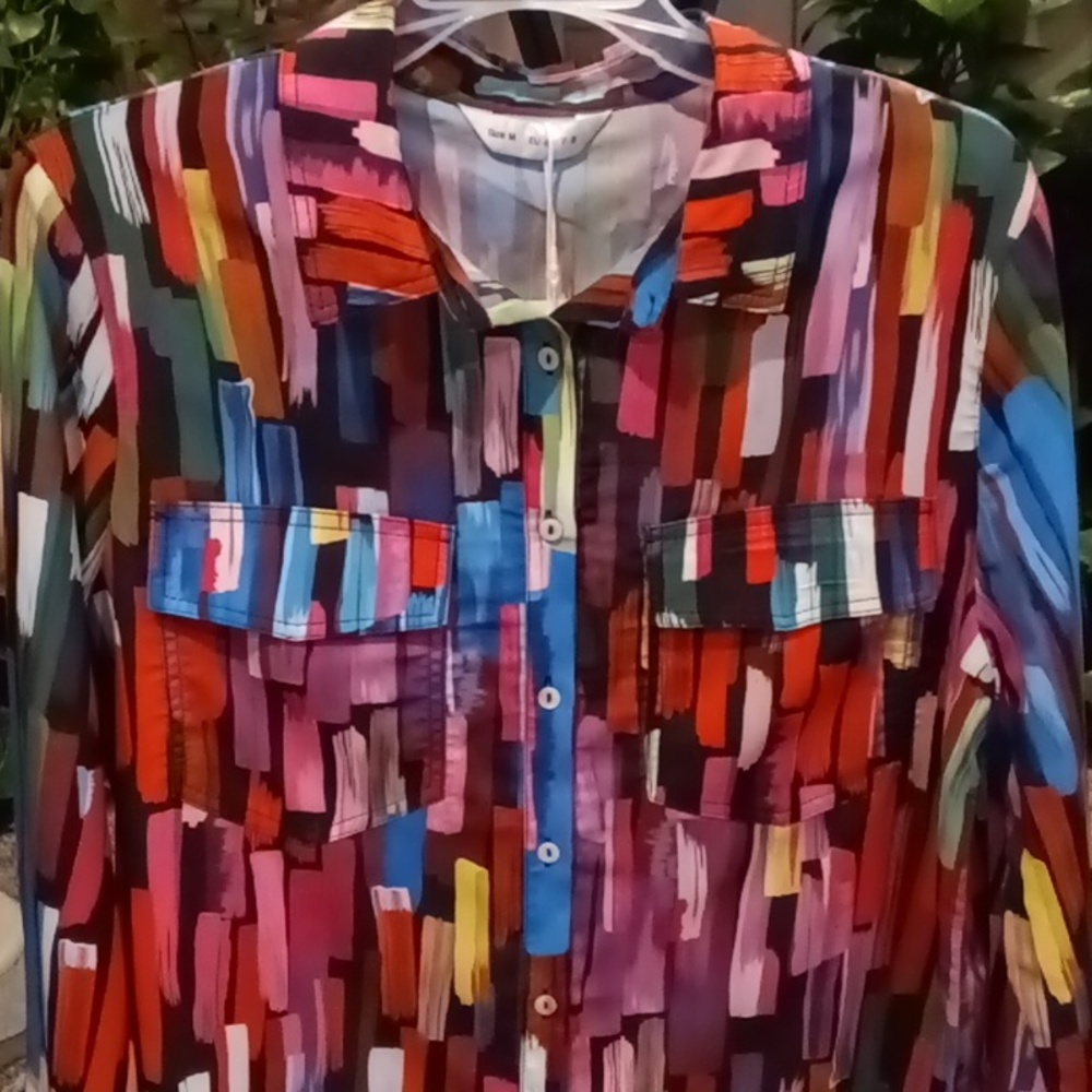 NWT TENDENCY red multi-colored splotched l/s blouse w front flap pockets Sz  Med